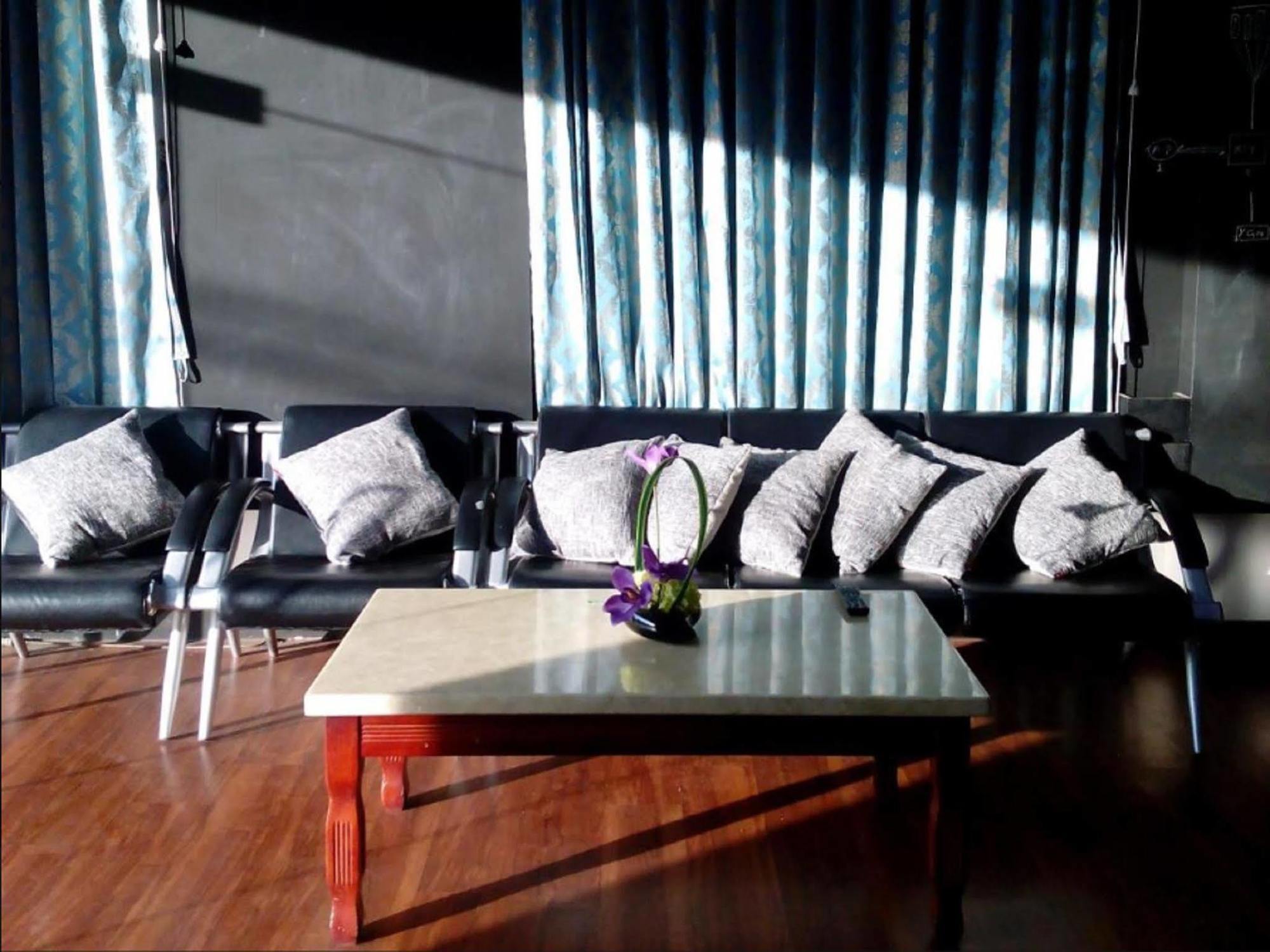 Four Rivers B&B Mandalay Extérieur photo