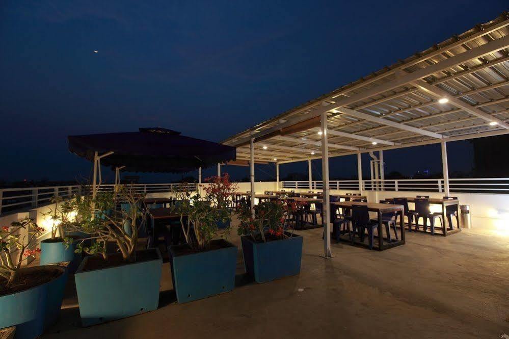 Four Rivers B&B Mandalay Extérieur photo